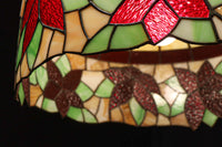 赤い花模様が引き立つ色鮮やかなステンドグラスのシャンデリア DC8438