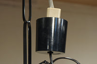 赤い花模様が引き立つ色鮮やかなステンドグラスのシャンデリア DC8438