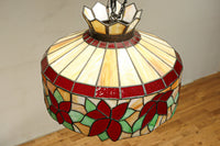 赤い花模様が引き立つ色鮮やかなステンドグラスのシャンデリア DC8438