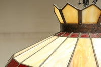 赤い花模様が引き立つ色鮮やかなステンドグラスのシャンデリア DC8438