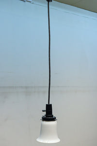 味わいある風合いで温かみのある小さな電笠 DC8449