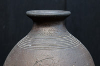 朴訥な風合いが味わいある壺 DC8459