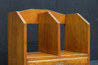 温かみある木地色の引き出し付き卓上本棚 DC8502