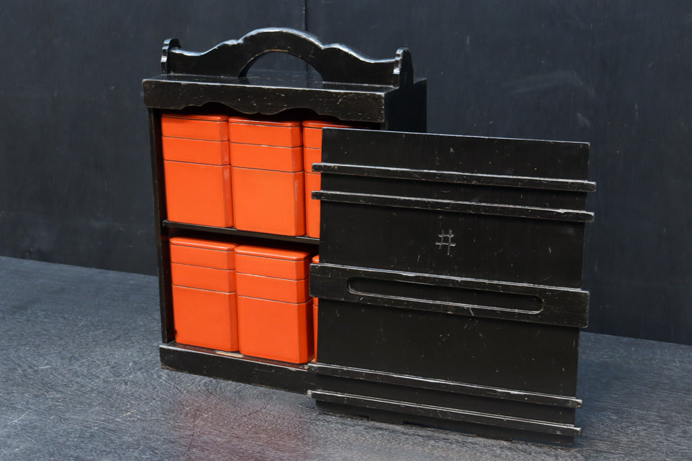 小型サイズ!! 朱漆で整えた重箱セット(慳貪戸の共箱付き) DC8521 – 古