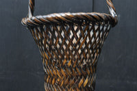 スラリとしたシルエットの持ち手付き花カゴ DC8523