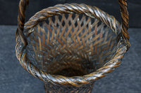 スラリとしたシルエットの持ち手付き花カゴ DC8523