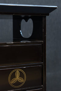 艶やかな黒漆が美しい蒔絵櫛箪笥 DC8527