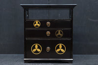 艶やかな黒漆が美しい蒔絵櫛箪笥 DC8527