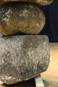 時代を経た趣きある五輪塔 DC8539