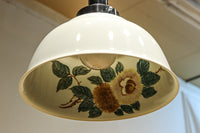 栗の絵柄が内側に描かれたノリタケの電笠 DC8570