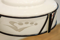 透かし模様とセル装飾で上品な電笠 DC8571