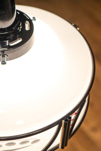 透かし模様とセル装飾で上品な電笠 DC8571