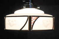 透かし模様とセル装飾で上品な電笠 DC8571