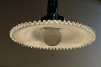 細やかに波打つ透明のフリル縁がレトロ感漂う電笠 DC8614