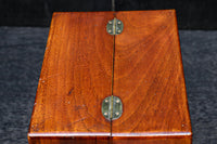 可愛らしい絵柄が上品な鏡台を兼ねた化粧箱 DC8630