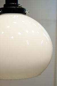 丸いお椀型の上品な電笠 DC8634