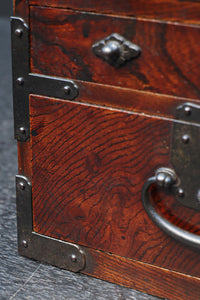 引き出し前面の杢目が美しい風格漂う硯箱 DC8673