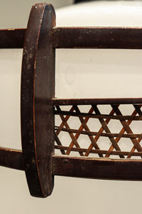 落ち着いた雰囲気のある木製フレームの電笠 DC8710