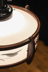 落ち着いた雰囲気のある木製フレームの電笠 DC8710