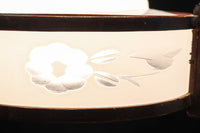 落ち着いた雰囲気のある木製フレームの電笠 DC8710