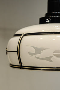 梅の透かし絵に和柄文様を添えた気品ある電笠 DC8717