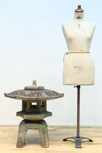 Antique tool (Ishi-toro) DC8727