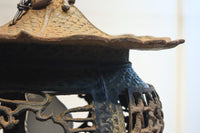 月蔓の透かし絵や青波海模様で風情ある球型吊り灯籠 DC8732