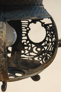 月蔓の透かし絵や青波海模様で風情ある球型吊り灯籠 DC8732