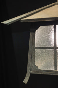 ダイヤガラス窓で煌びやかな角型吊り灯籠 DC8735