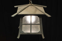 ダイヤガラス窓で煌びやかな角型吊り灯籠 DC8735