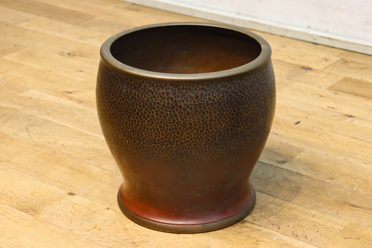 凹凸模様が美しい和モダンな雰囲気の銅製火鉢 DC8738 在庫2個 – 古福庵