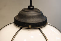 可愛らしい菊菱装飾金具を纏う雪洞型の電笠 DC8757