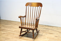 艶味を増した美しい色彩の風格漂うロッキングチェア DC8765