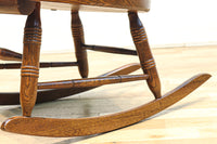 艶味を増した美しい色彩の風格漂うロッキングチェア DC8765