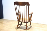 艶味を増した美しい色彩の風格漂うロッキングチェア DC8765