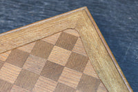 市松模様の寄木細工が引き立つ小箱 DC8792a 在庫(a1:0 a2:1)個