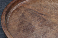 繊細な杢目模様で格調ある面持ちの丸盆 DC8831