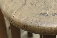 座面の杢目に時代の味わい溢れるスツール DC8843a-e 在庫(a:1 b:1 c:1 d:1 e:1)脚