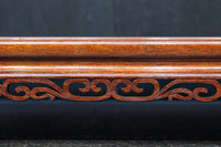 艶みある色彩に大らかな杢目が浮かび華のある置台 DC8851