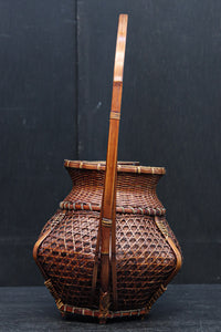 大きな持ち手と籠目模様で華のある花カゴ DC8855 在庫1組