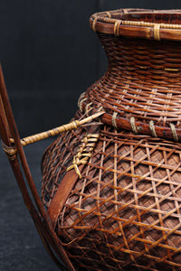 大きな持ち手と籠目模様で華のある花カゴ DC8855 在庫1組