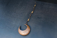 ススキ模様の花器をお猿さんが支える吊るし花器セット DC8862 在庫1個