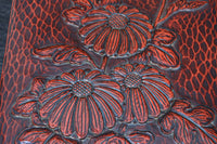 菊の花が美しく描かれた鎌倉彫の硯箱 DC8880