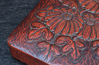 菊の花が美しく描かれた鎌倉彫の硯箱 DC8880