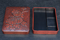 菊の花が美しく描かれた鎌倉彫の硯箱 DC8880