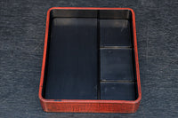 菊の花が美しく描かれた鎌倉彫の硯箱 DC8880