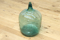 温かみある淡い色彩のレトロガラス大瓶(栓付き) DC8886 在庫1組