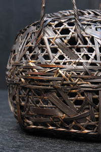 艶みある色彩で安定感ある花カゴ DC8888 在庫1組