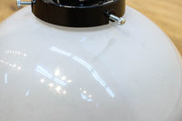 大正浪漫!! 鮮やかな青色ガラスが映える乳白ガラス切子の電笠 DC8895