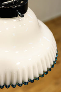 水色の縁取りが可愛らしい細やかなフリルの電笠 DC8896